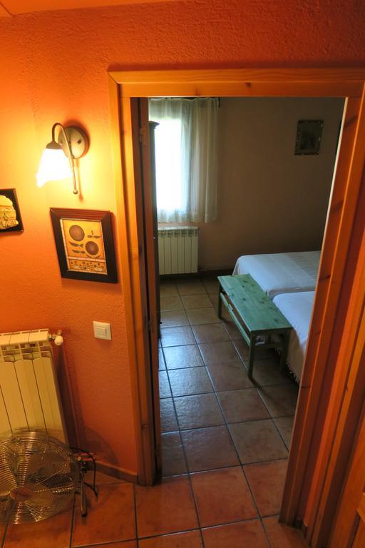 Can Salgueda Santa Pau Room photo